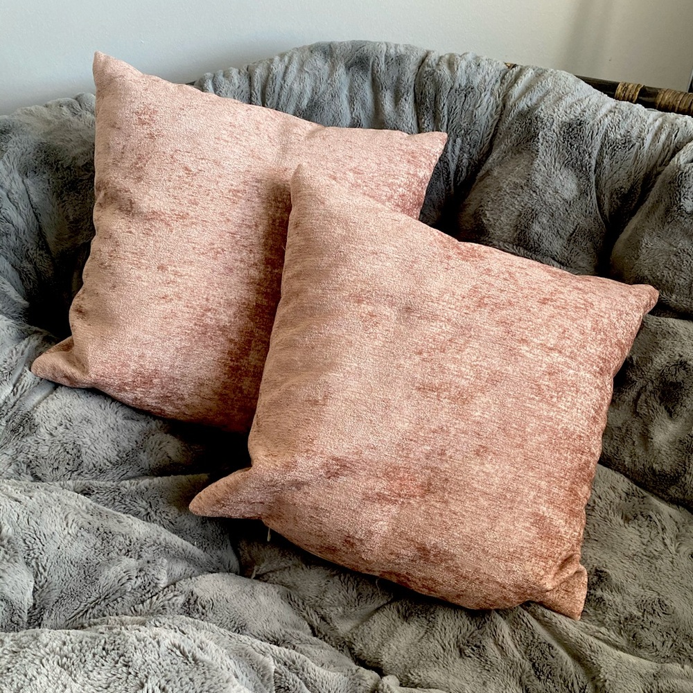 Rose Throw Pillow Set